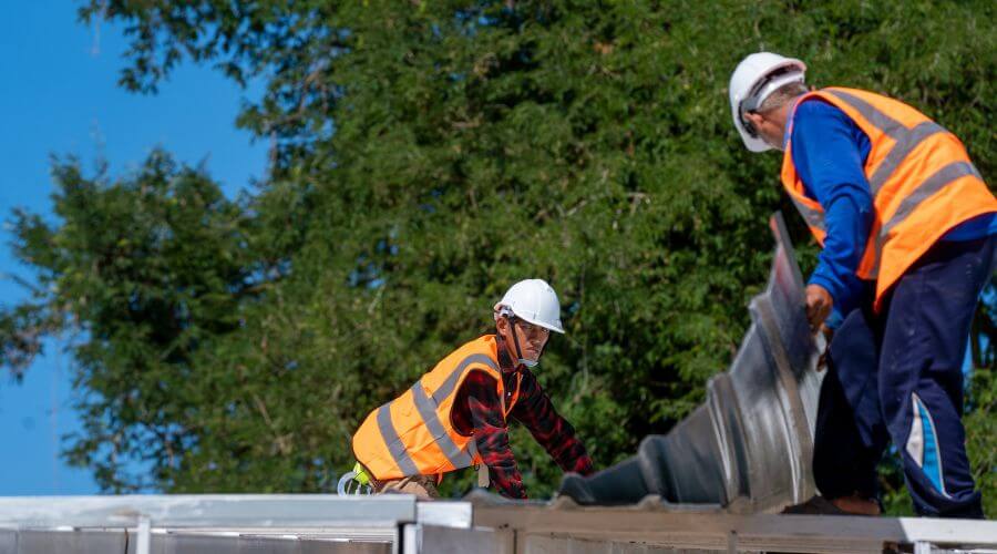 Professional residential roofers in Lime Springs, IA